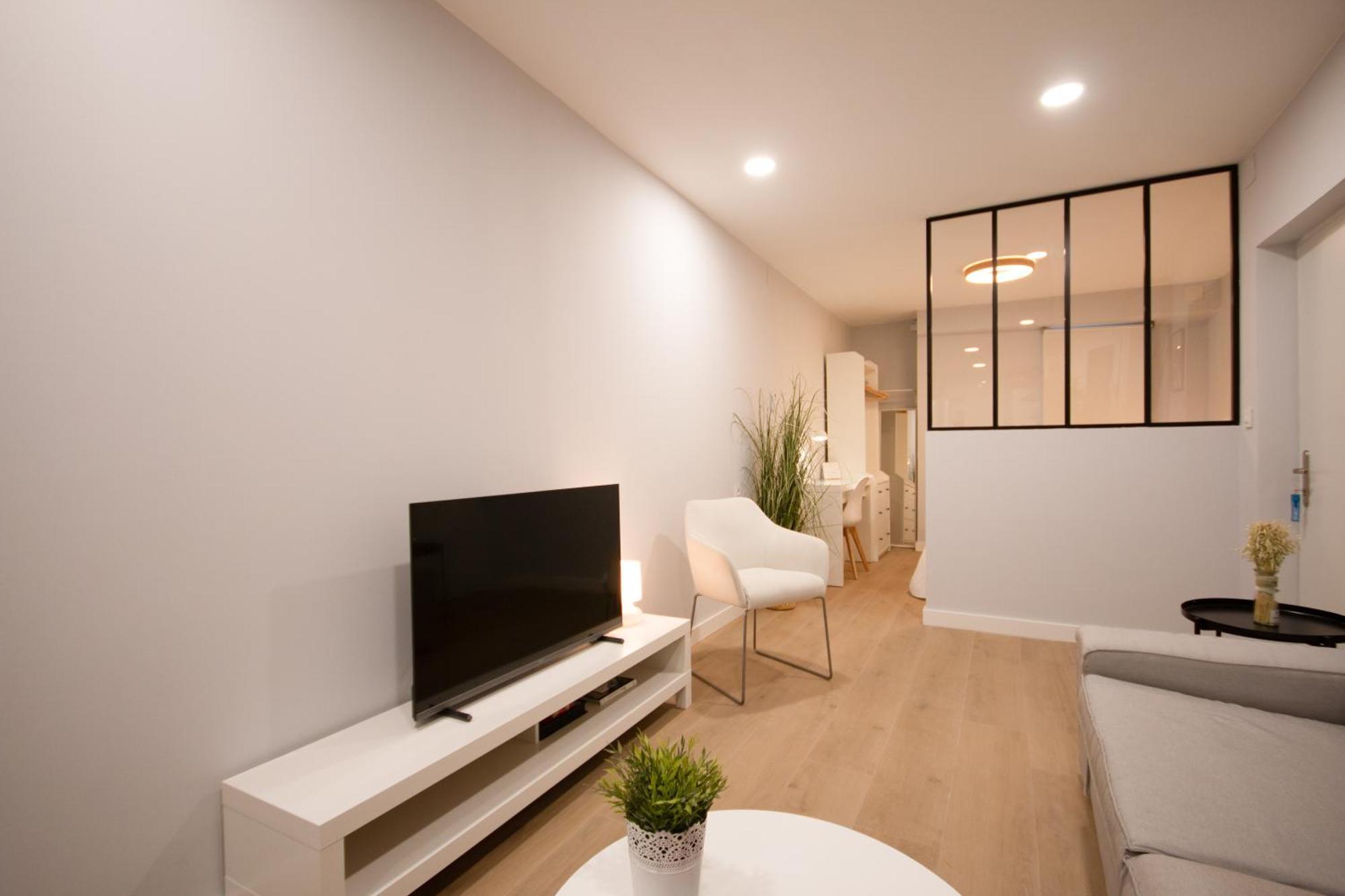 Moderno&ubicacion Ideal I 3 Hab Dobles I Aire Acondicionado *